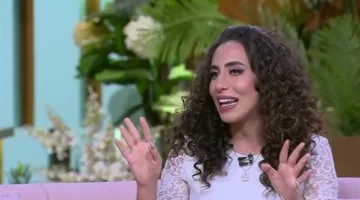 منة القيعى ت divulge the secret behind the presence of celebrities at her wedding.