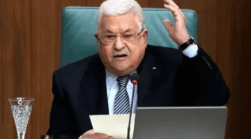 الرئيس الفلسطيني يطالب بزيادة الضغط على الاحتلال لوقف اعتداءاته على غزة والضفة الغربية.