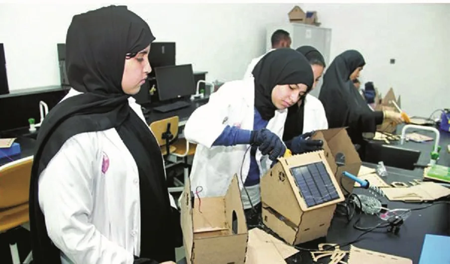 تأهيل الفتيات لتطوير المهارات في “العلمي” تأهيل الفتيات لتطوير المهارات في “العلمي”