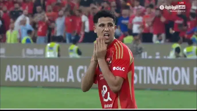 مشكلة رضا سليم.. القرار الأول من إدارة النادي الأهلي مشكلة رضا سليم.. القرار الأول من إدارة النادي الأهلي