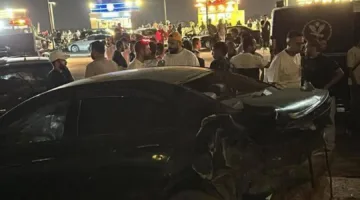 تصادم شديد بين سيارتين على كورنيش المقطم الجديد.. إليكم الصور