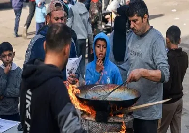 المعاناة والجوع في غزة لا يمكن وصفهما. رئيس الوزراء البريطاني يعلن عن محادثات أوروبية “عاجلة” بشأن المنطقة. المعاناة والجوع في غزة لا يمكن وصفهما. رئيس الوزراء البريطاني يعلن عن محادثات أوروبية “عاجلة” بشأن المنطقة.