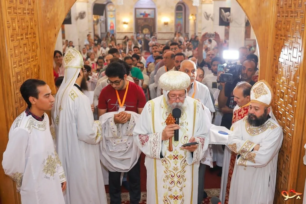 احتفالية عيد مارجرجس: تدشين أدوات المذبح وتقديم شمامسة جدد لكنيسة دمنهور | صور احتفالية عيد مارجرجس: تدشين أدوات المذبح وتقديم شمامسة جدد لكنيسة دمنهور | صور