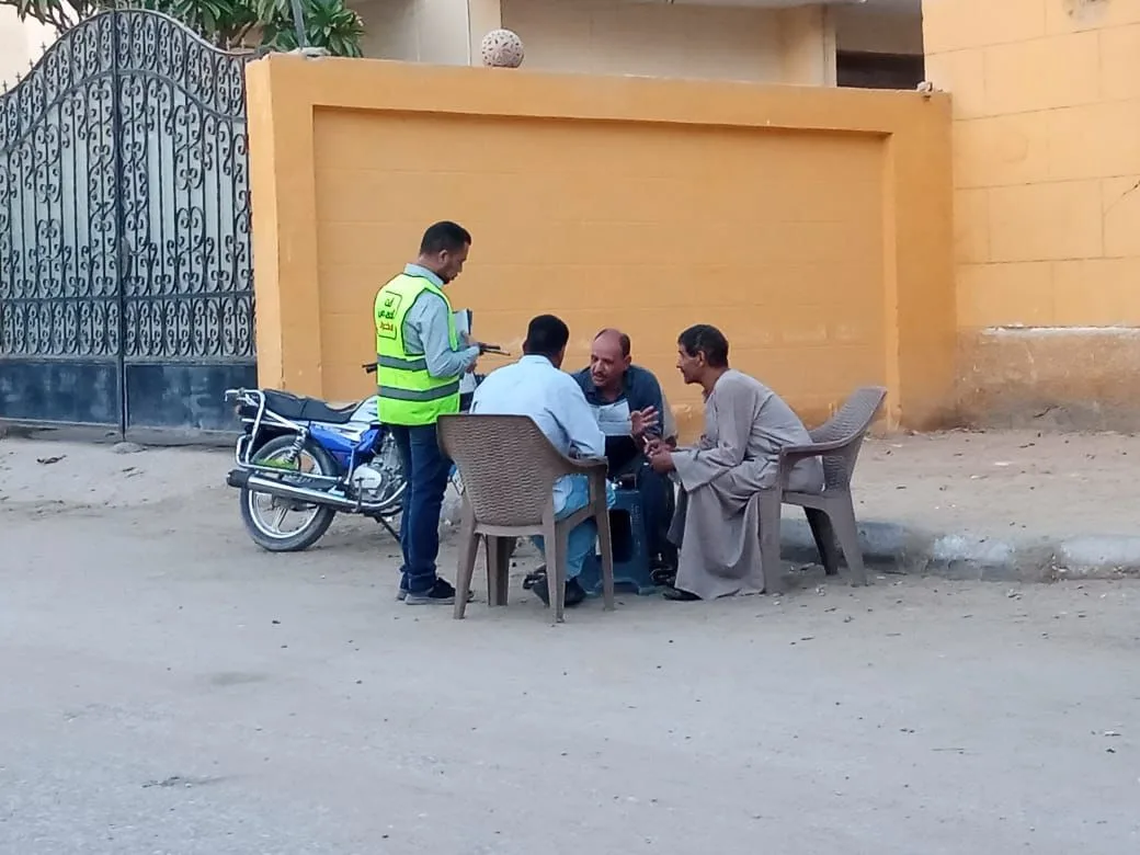 لافتات ورسائل توعوية.. الأقصر تواصل الحملات في شوارع الطود لمكافحة الإدمان لافتات ورسائل توعوية.. الأقصر تواصل الحملات في شوارع الطود لمكافحة الإدمان