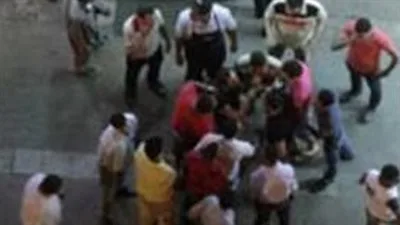 اشتباك مسلح باستخدام الأسلحة النارية والبيضاء نتيجة “تحرش”.. الشرطة تقبض على 8 مشتبَه بهم في السلام اشتباك مسلح باستخدام الأسلحة النارية والبيضاء نتيجة “تحرش”.. الشرطة تقبض على 8 مشتبَه بهم في السلام
