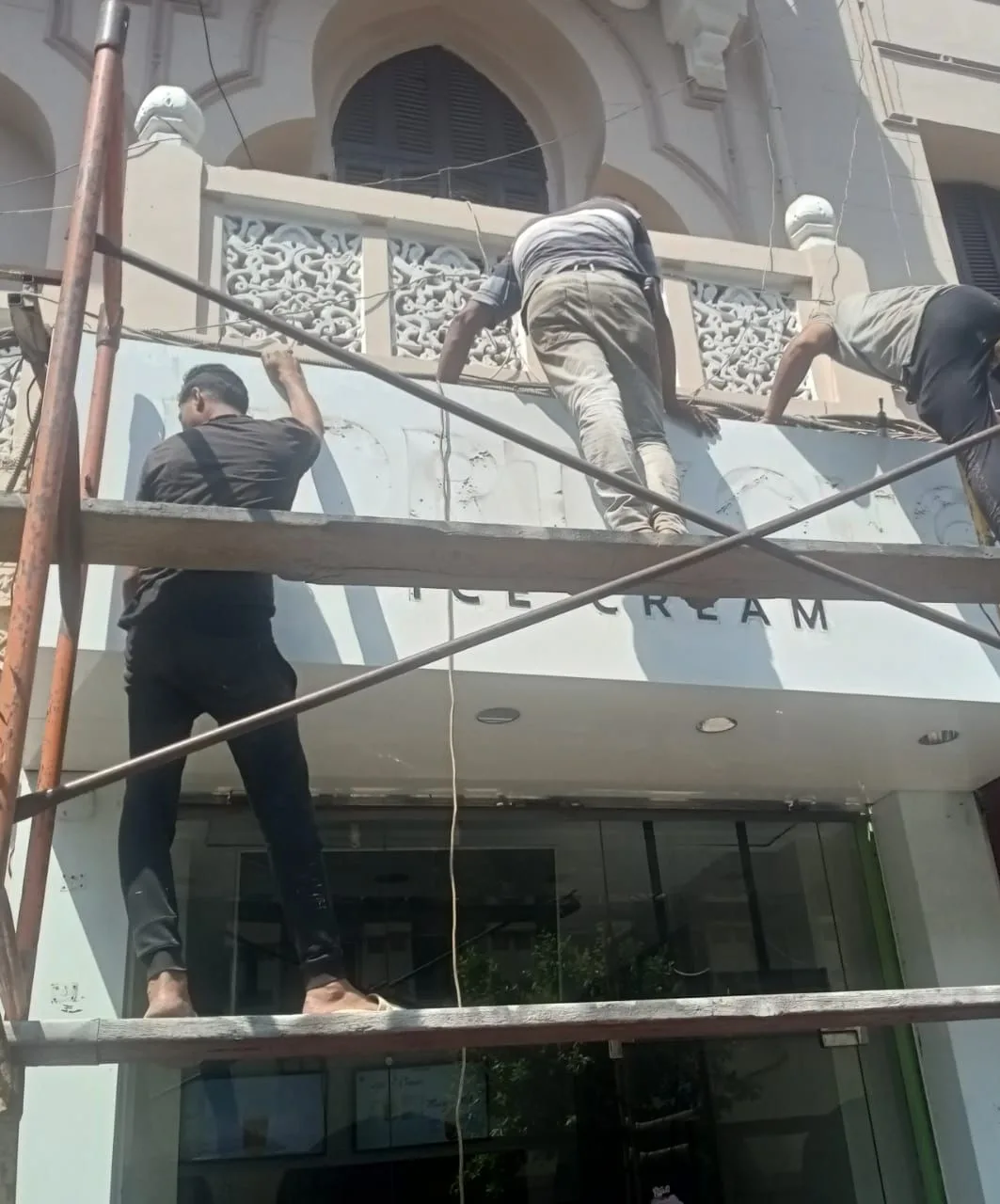 التنمية المحلية: إطلاق مشروع تحسين شارع إبراهيم في منطقة الكوربة بمصر الجديدة التنمية المحلية: إطلاق مشروع تحسين شارع إبراهيم في منطقة الكوربة بمصر الجديدة