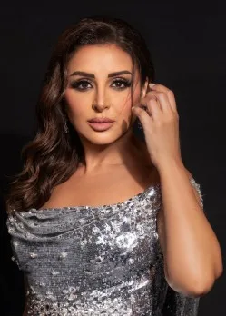 أنغام تظهر لأول مرة من المستشفى بعد شائعات الإصابة بالسرطان.. ورسالة مؤثرة من نادية الجندي