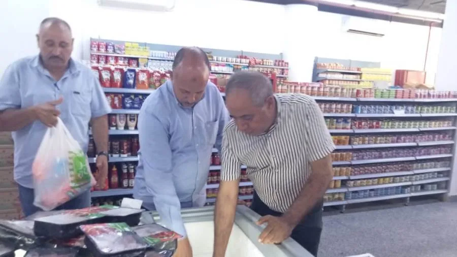 الطب البيطري في أسيوط يستمر في حملاته التفتيشية ويضبط أكثر من 1.7 طن من اللحوم غير الصالحة للاستهلاك الطب البيطري في أسيوط يستمر في حملاته التفتيشية ويضبط أكثر من 1.7 طن من اللحوم غير الصالحة للاستهلاك
