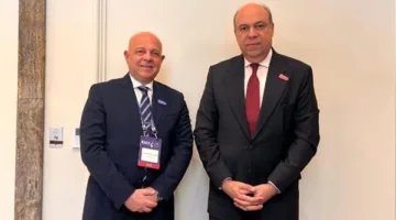 وزير الطيران يناقش مع المسؤولين الكوريين الجنوبيين تطوير المطارات والتقنيات الرقمية.