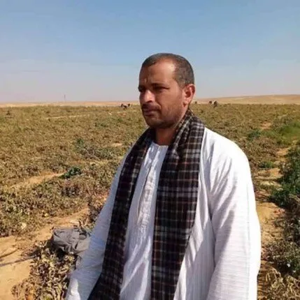 توفي والد الأطفال الستة في مستشفى أسيوط الجامعي بعد لحاقه بأبنائه. توفي والد الأطفال الستة في مستشفى أسيوط الجامعي بعد لحاقه بأبنائه.