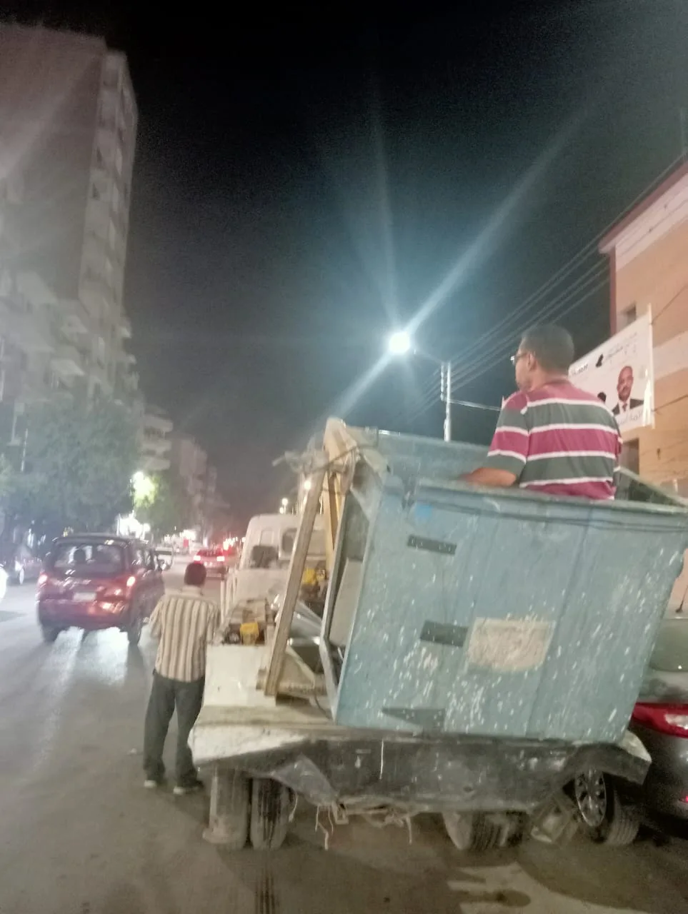 محافظ أسيوط: مواصلة أعمال تحديث وصيانة نظام الإضاءة في شوارع حي شرق