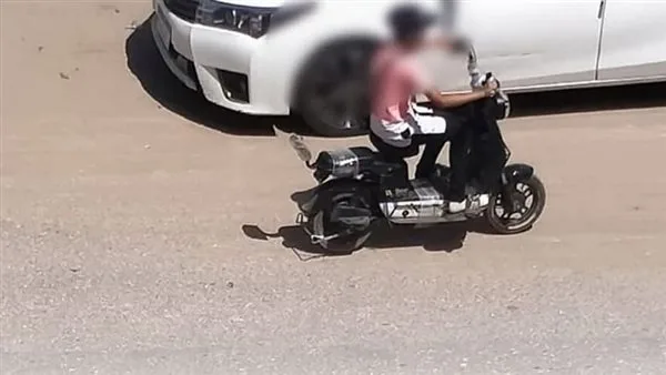 توجيه هام لمنع “السكوتر الكهربائي” من التجوال في شوارع الجيزة توجيه هام لمنع “السكوتر الكهربائي” من التجوال في شوارع الجيزة