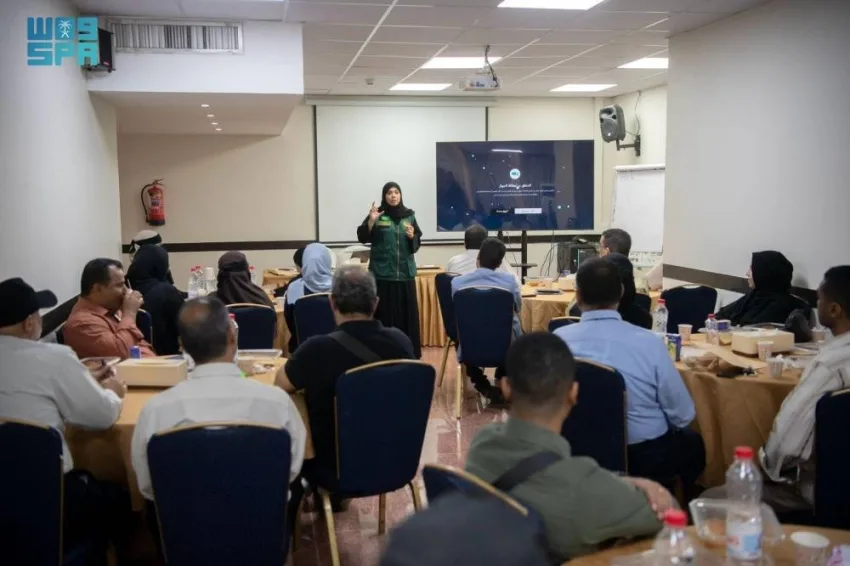 سلمان للإغاثة يطلق مشروعًا تطوعيًا لتدريب الكوادر الإدارية في محافظة عدن سلمان للإغاثة يطلق مشروعًا تطوعيًا لتدريب الكوادر الإدارية في محافظة عدن