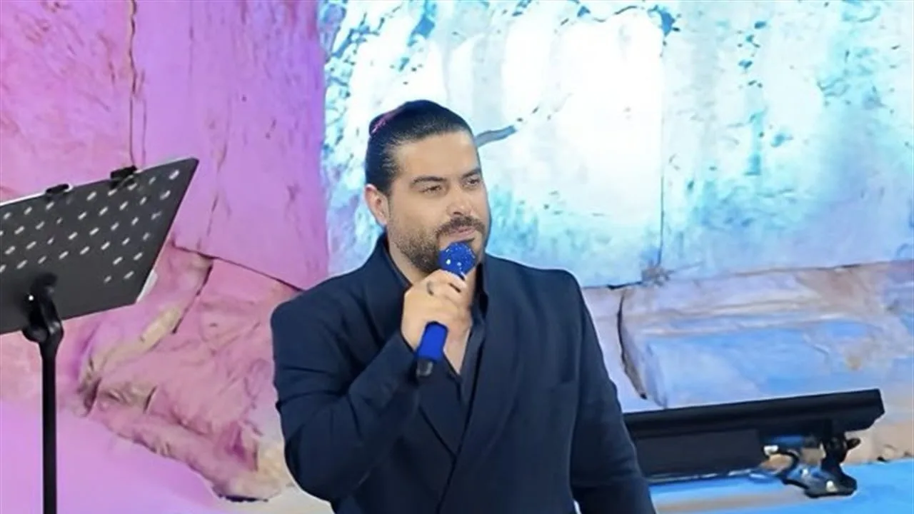 ناصيف زيتون يضيء المدرج الجنوبي خلال أول ظهور له في مهرجان جرش