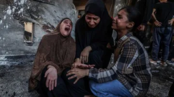ترامب يلوم حماس على منع التوصل لاتفاق لوقف القتال في غزة.. ونتنياهو يتحدث عن بحث “خيارات” مع الأمريكيين لاستعادة الأسرى.. ما الذي يخطط له الطرفان تجاه حماس؟