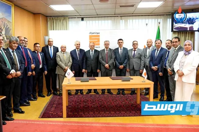 «الوطنية للنفط» تبرم 4 اتفاقيات شراكة مع شركة سوناطراك الجزائرية «الوطنية للنفط» تبرم 4 اتفاقيات شراكة مع شركة سوناطراك الجزائرية