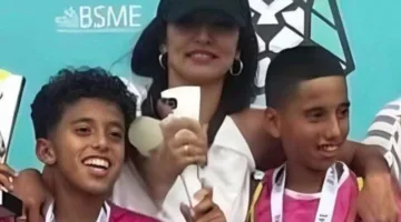 زينة تبرز في عالم التواصل الاجتماعي مع توأمها «صورة»