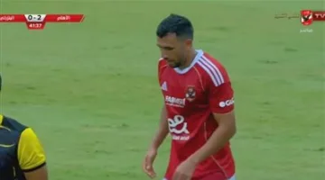 ضغط أهلاوي وثنائية لتريزيجيه يضعان الأهلي في المقدمة على البنزرتي التونسي (0-2) في نهاية الشوط الأول