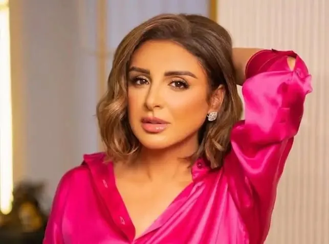 أنغام ت reassures her fans with a hospital photo: Updates on her health condition after tests in Germany. أنغام ت reassures her fans with a hospital photo: Updates on her health condition after tests in Germany.