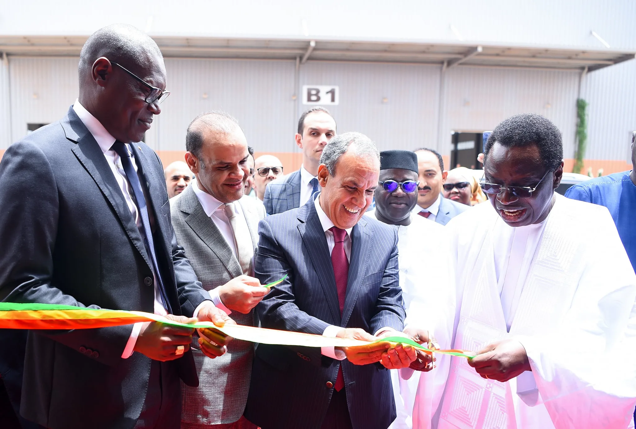 وزير الخارجية ي inaugurates مصنع سيلتال المصري لإنتاج الأجهزة الكهربائية في السنغال وزير الخارجية ي inaugurates مصنع سيلتال المصري لإنتاج الأجهزة الكهربائية في السنغال