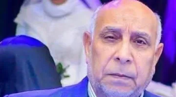 مفتي الجمهورية يقدم تعازيه في وفاة الدكتور مصطفى فياض، أستاذ أصول الفقه بجامعة الأزهر.