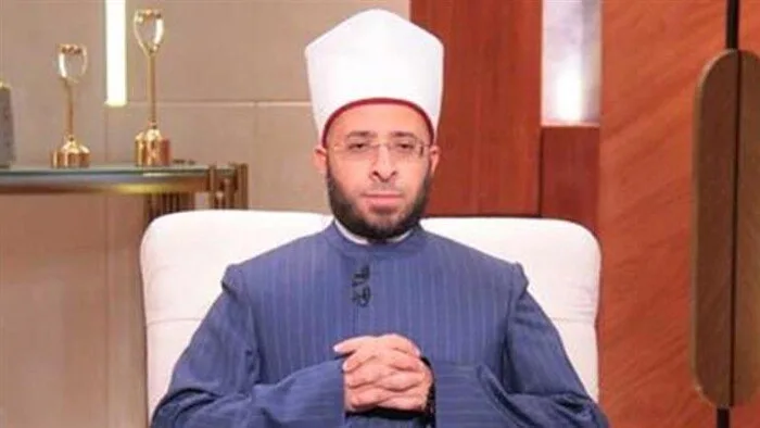 وزير الأوقاف: تعاطي الحشيش محرم كما هو الحال مع الخمر، والقول بجوازه هو خطأ جسيم وتضليل للشعب. وزير الأوقاف: تعاطي الحشيش محرم كما هو الحال مع الخمر، والقول بجوازه هو خطأ جسيم وتضليل للشعب.