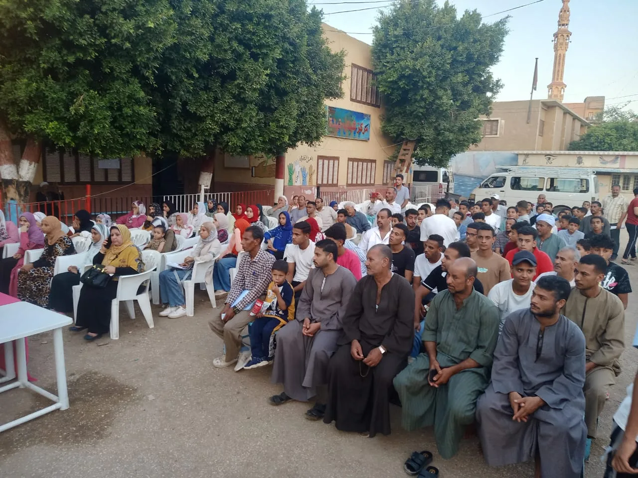 الشباب والرياضة تواصل الحملة الوطنية: “شارك… الكلمة لك”