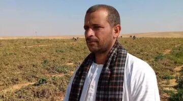أهالي ديرمواس يودعون جثمان والد الأطفال الستة الذين لقوا حتفهم في دلجا .. شاهد التفاصيل