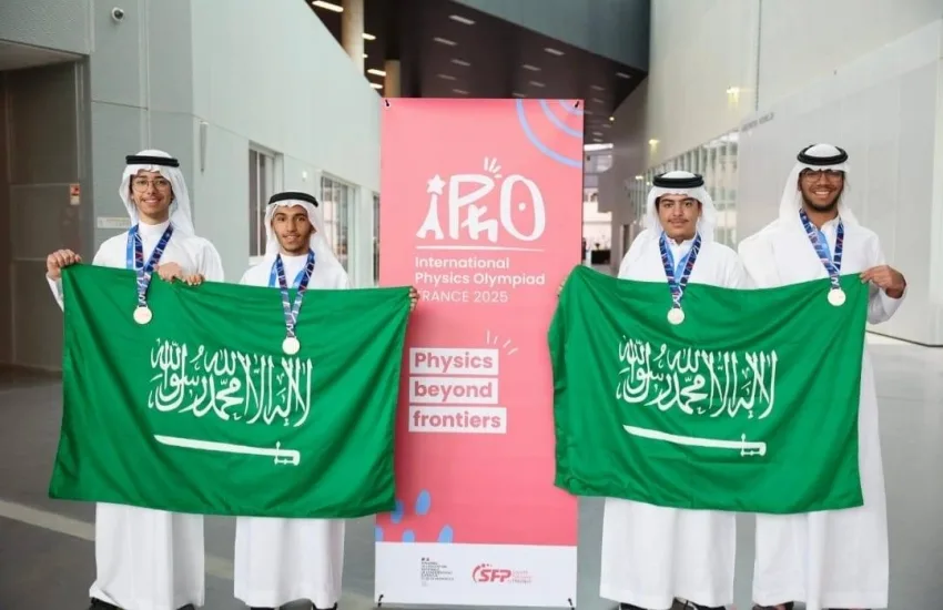 تعليم الشرقية يبارك للطالبين محمد العرفج وعلي الحسن حصولهما على الميدالية البرونزية في الأولمبياد الدولي للفيزياء.
