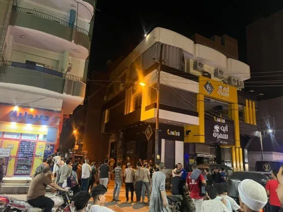 إخماد حريق كبير في مطعم بقليوب إخماد حريق كبير في مطعم بقليوب