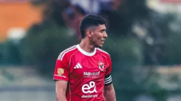 محمد شريف يقود الأهلي للمرة الأولى أمام البنزرتي التونسي بالشارة.