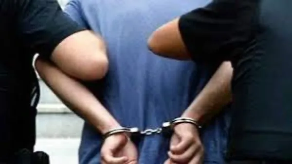 مؤسس صفحة لبيع الأسلحة البيضاء يواجه عقوبة السجن وغرامة تصل إلى نصف مليون جنيه مؤسس صفحة لبيع الأسلحة البيضاء يواجه عقوبة السجن وغرامة تصل إلى نصف مليون جنيه