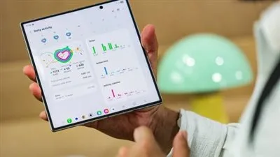 Galaxy Z Fold7 لا يُفتح بشكل كامل.. هل تعيد سامسونج الأمور إلى نقطة الصفر؟ Galaxy Z Fold7 لا يُفتح بشكل كامل.. هل تعيد سامسونج الأمور إلى نقطة الصفر؟