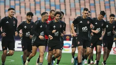 الأهلي يختتم تمارينه الجماعية اليوم في تونس قبل العودة إلى القاهرة. الأهلي يختتم تمارينه الجماعية اليوم في تونس قبل العودة إلى القاهرة.