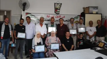 اتحاد نقابات عمال فلسطين في منطقة صور يقدّم التكريم لوسائل الإعلام التابعة لمنظمة التحرير الفلسطينية