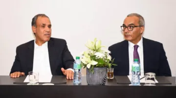 وزير الخارجية ووزير الهجرة يجتمع بأفراد الجالية المصرية في السنغال