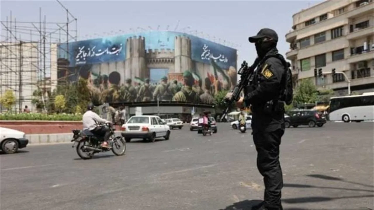 معلومات جديدة حول اعتداء مبنى القضاء في زاهدان.. وجماعة جيش الظلم تعلن مسؤوليتها معلومات جديدة حول اعتداء مبنى القضاء في زاهدان.. وجماعة جيش الظلم تعلن مسؤوليتها