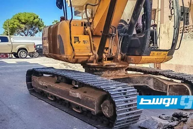 «الإسكان» تواصل أعمال تجديد رصف طريق «77» المزدوج في أبو سليم «الإسكان» تواصل أعمال تجديد رصف طريق «77» المزدوج في أبو سليم