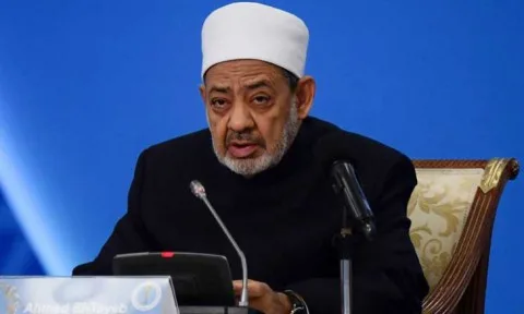 شيخ الأزهر يُلغي احتفالية أوائل الثانوية تعبيرًا عن تضامنه مع غزة