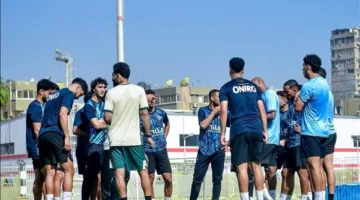 الزمالك يجري تمارين لياقة بدنية في الصالة الرياضية بعد مباراة ودية ضد وادي دجلة.