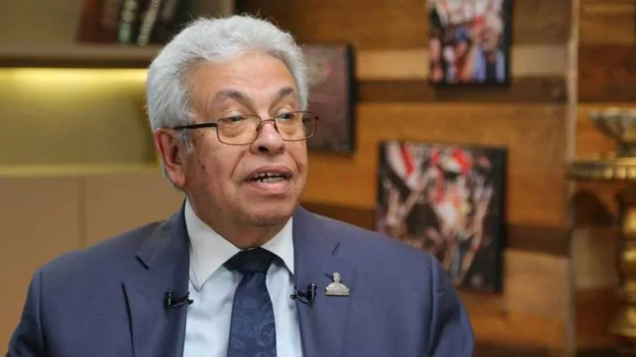 عبد المنعم سعيد: تأميم قناة السويس كان حدثًا حاسمًا استعاد لمصر كرامتها ودورها على الساحة الدولية. عبد المنعم سعيد: تأميم قناة السويس كان حدثًا حاسمًا استعاد لمصر كرامتها ودورها على الساحة الدولية.