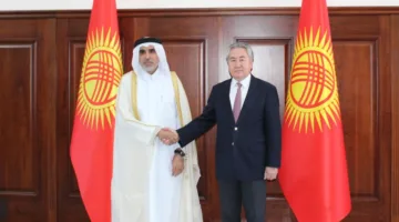 وزير الخارجية القرغيزي يلتقي بسفير قطر