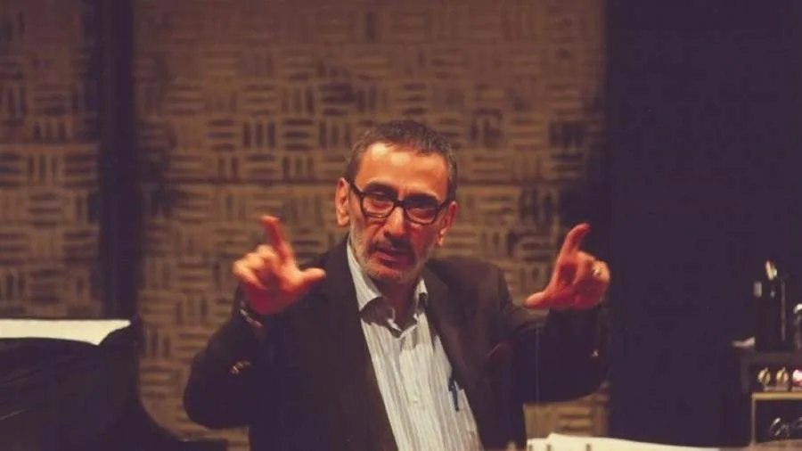 رحيل زياد الرحباني، ابن المطربة فيروز، بعد معاناة مع المرض رحيل زياد الرحباني، ابن المطربة فيروز، بعد معاناة مع المرض
