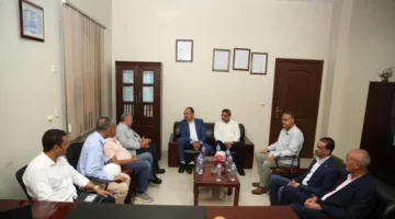 وزير قطاع الأعمال العام يجتمع مع محافظ السويس وعدد من النواب في بداية زيارته لشركة بلوكات الأنود المصرية بالعين السخنة