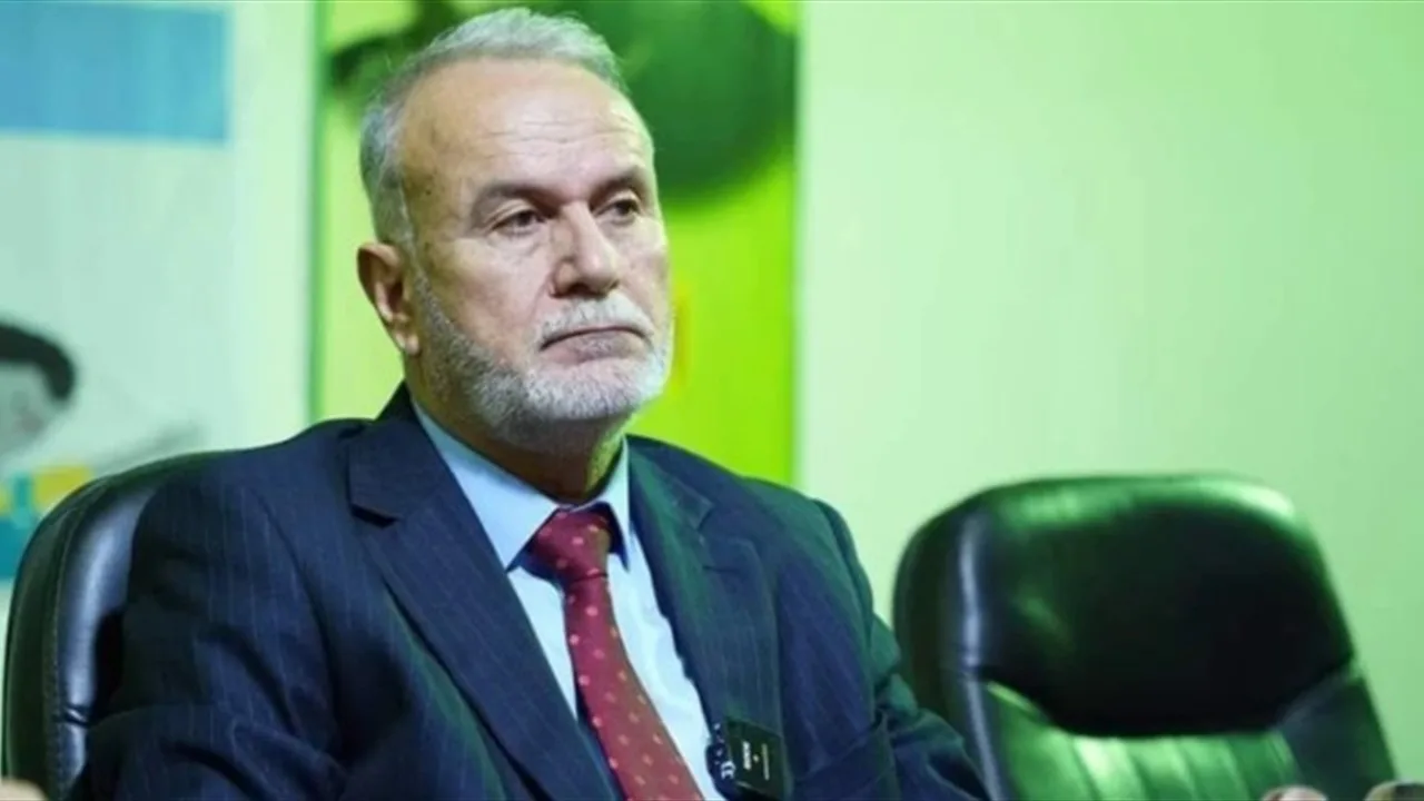 رئيس الجمهورية يقرر إحالة محافظ بغداد للتقاعد (وثيقة) رئيس الجمهورية يقرر إحالة محافظ بغداد للتقاعد (وثيقة)