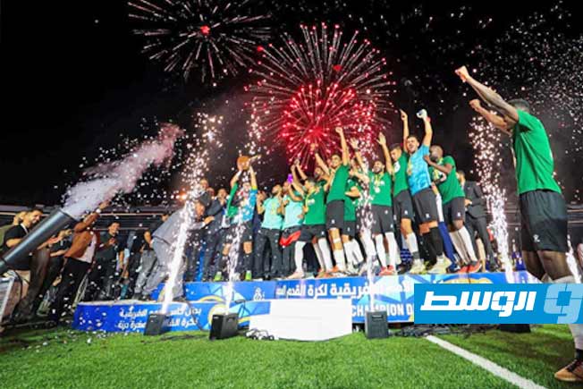 احتفال المنتخب الليبي ببطولة أفريقيا للميني فوتبول، الجمعة 25 يوليو 2025. (صفحة الاتحاد العام الليبي للميني فوتبول عبر فيسبوك)
