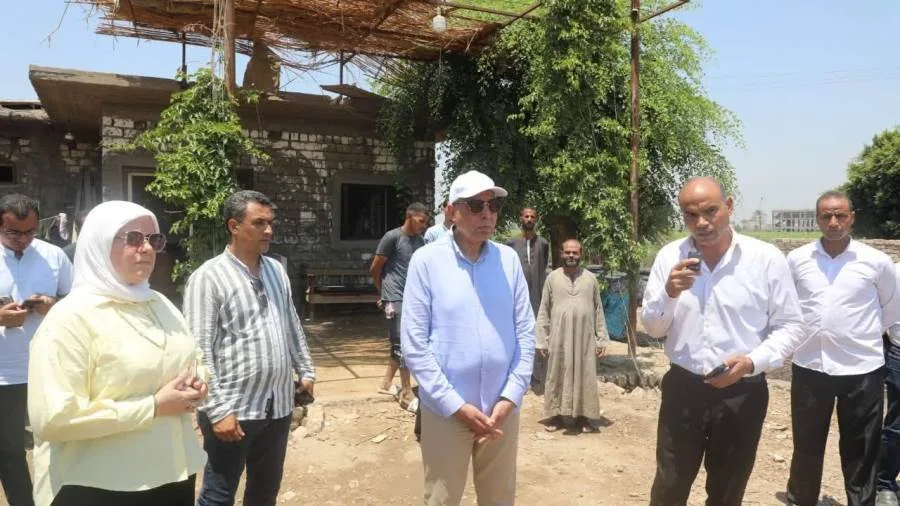 محافظ المنيا يزور موقعًا لإقامة سوق حديث لتجارة الجملة في سمالوط على مساحة 4 أفدنة محافظ المنيا يزور موقعًا لإقامة سوق حديث لتجارة الجملة في سمالوط على مساحة 4 أفدنة