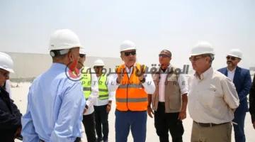 وزير قطاع الأعمال العام يزور مصنع بلوكات الأنود في السخنة لمتابعة أعمال إحيائه وتشغيله مجددًا