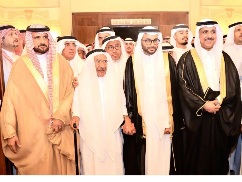 آل باصرة وآل العطاس يحتفلان بزفاف المهندس حمزة إلى الحياة الزوجية