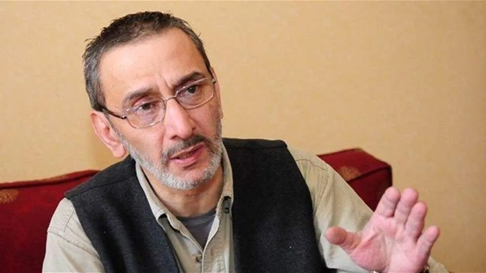 لقطة من الستينيات.. زياد الرحباني وهو يعزف على آلته المفضلة لقطة من الستينيات.. زياد الرحباني وهو يعزف على آلته المفضلة